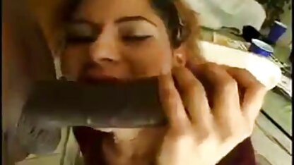 O filmes pornô americano agente que fode um ladrão na vagina.