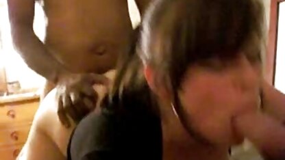 Morena a comer o marido desenho porno americano à frente da Câmara.