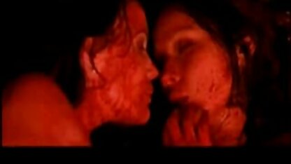 A loira filme pornô de mulher americana madura fodeu-se e veio-se.
