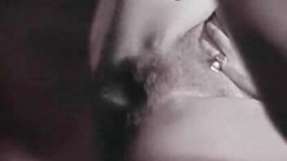 Pela vídeos de pornô americano primeira vez em sexo anal.
