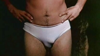 O Pikaper a comer um melhores sites porno americanos bbw no sofá.