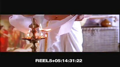 A filmes pornô americano beleza asiática tenta anal.