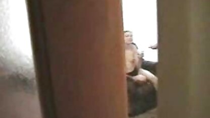 O cabelo ruivo bbw melhor porno americano mostra seios.