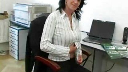 O chefe vai vincular a filme pornô de mulher americana secretária.