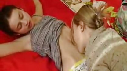 Beijar pés e foder uma russa porno americano download no rabo.