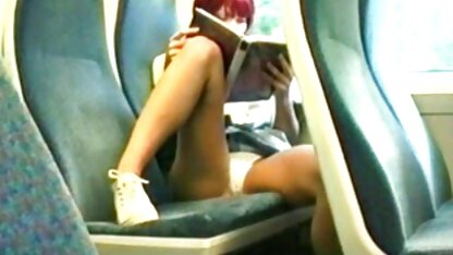 O clítoris de dedos site pornô americano loiros está excitado.