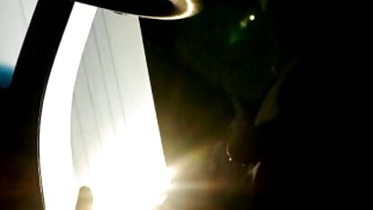 A usar a bomba filme de pornô americano para a masturbação.