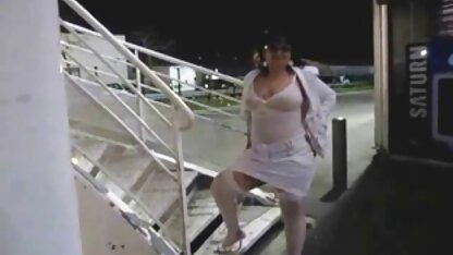 Maramoyka faz um melhor porno americano broche a todos.