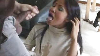 A melhores sites porno americanos jovem faz sexo oral.