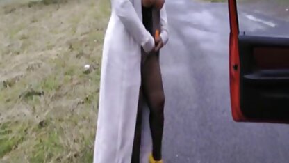Uma mulher negra a Lamber filme porno americana o cu e o cu com pele branca.