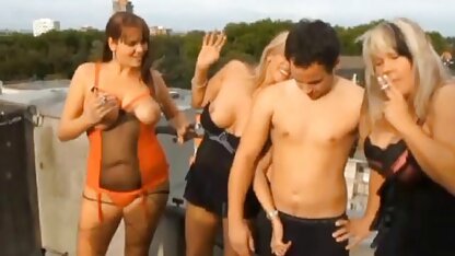 A Kitty Foxx leva a pila. download porno americano