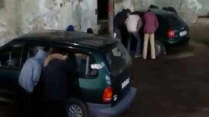 A morena quer chupar e ser fodida. videos pornos americano